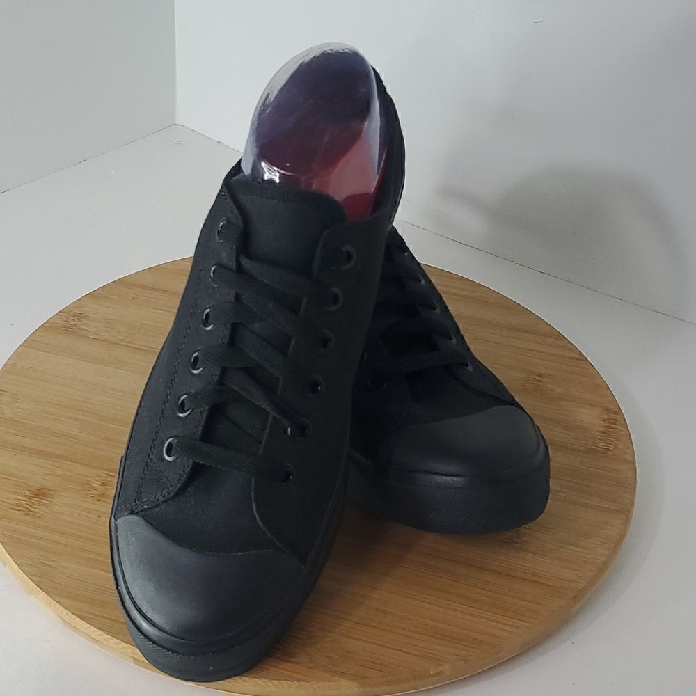 Shoes for Crews Unisex Delray Canvas Lace Up Non-Slip Sneaker M 8.5/ W10
